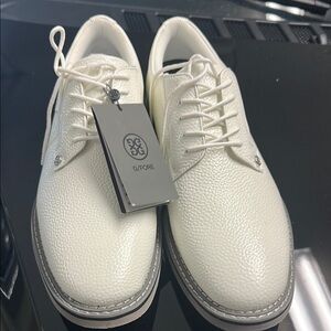 Men's new Gfore gallivanter size 12. White with grey bottoms golf cleats